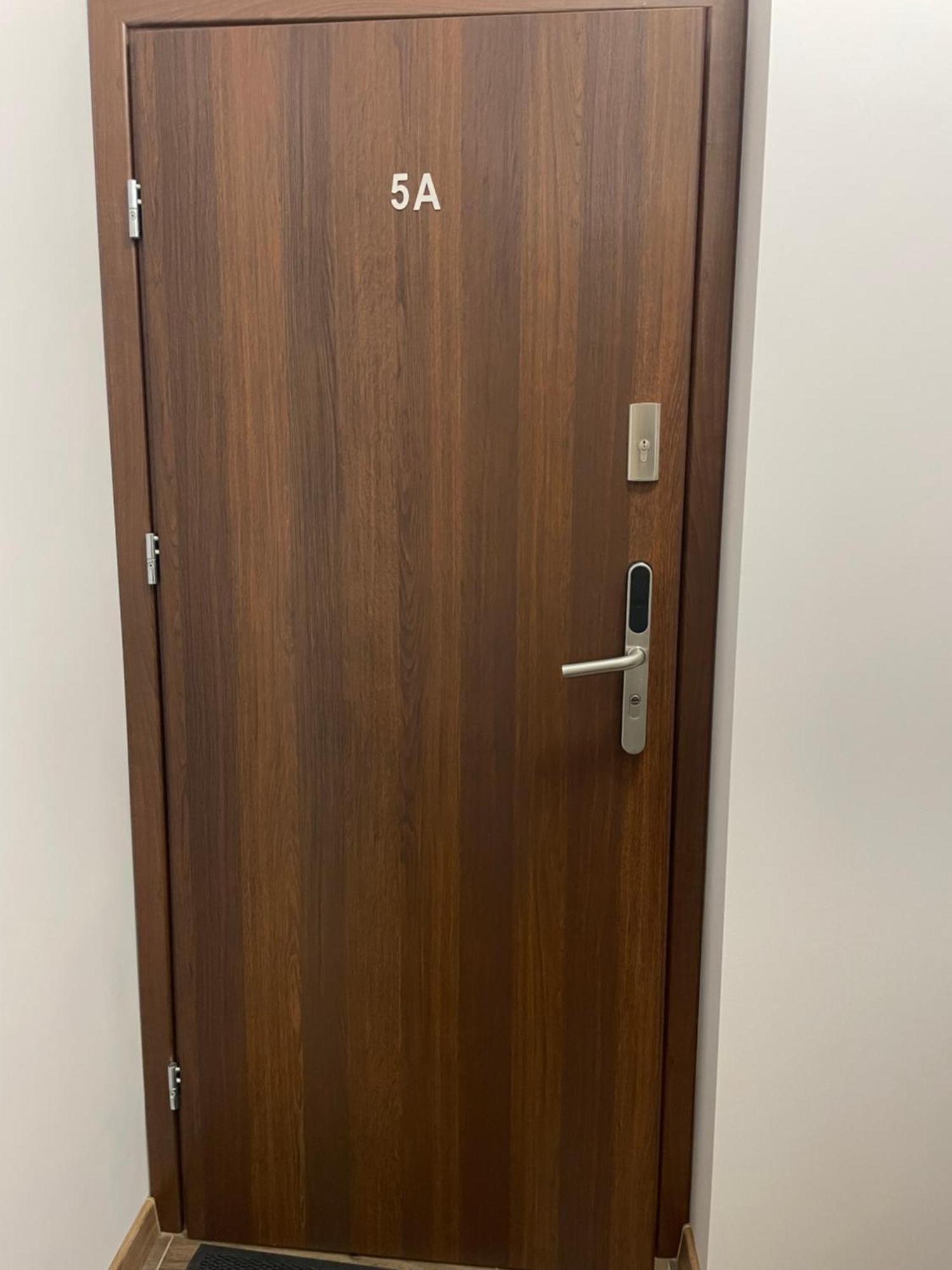 Przystanek - Ul Komuny Paryskiej 3 Apartamento